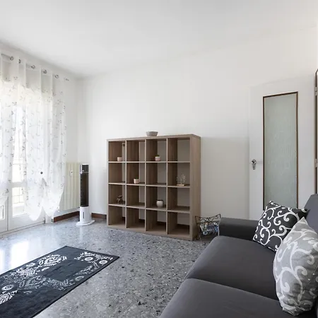 Apartment The Black Swan Trieste