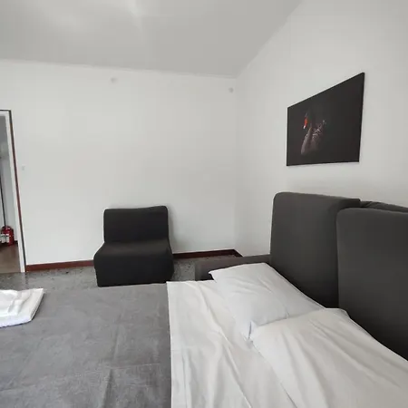 Apartment The Black Swan *