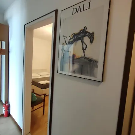 The Black Swan * Triest