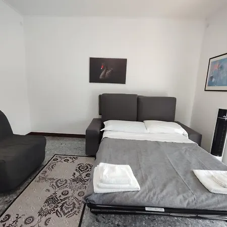 The Black Swan Apartment *